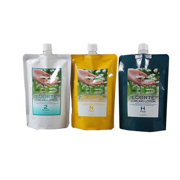 Top central spout packaging bag for detergent